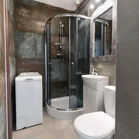 Hello Broniewskiego Miejski 350 M Do Plazy